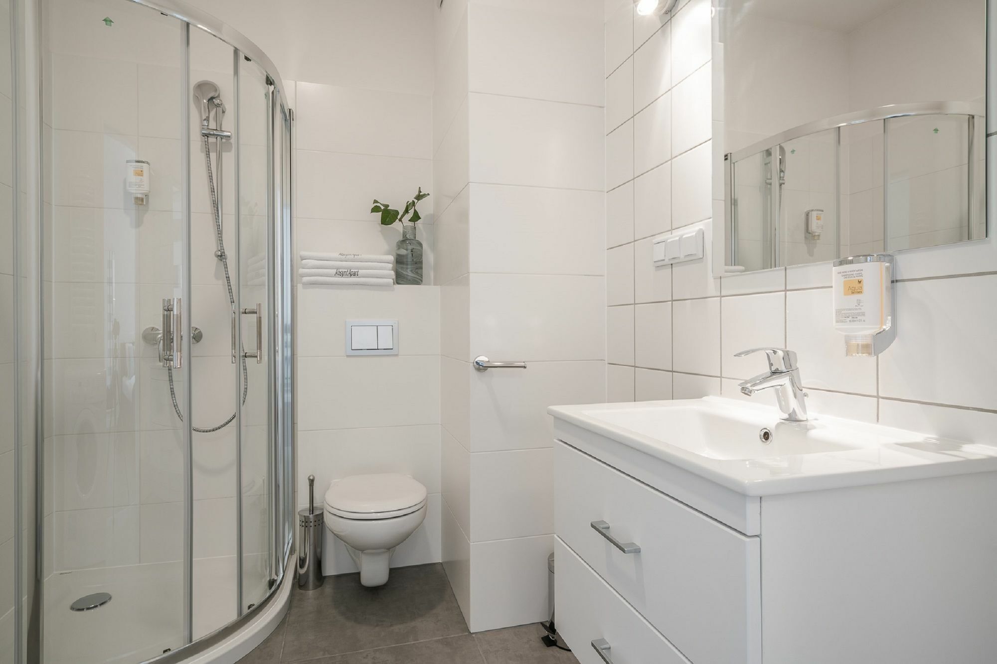 Apartment Dabrowskiego By The Railway Station فروتسواف المظهر الخارجي الصورة